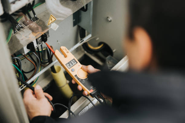 Best Licensed Electrician  in Bondurant, IA